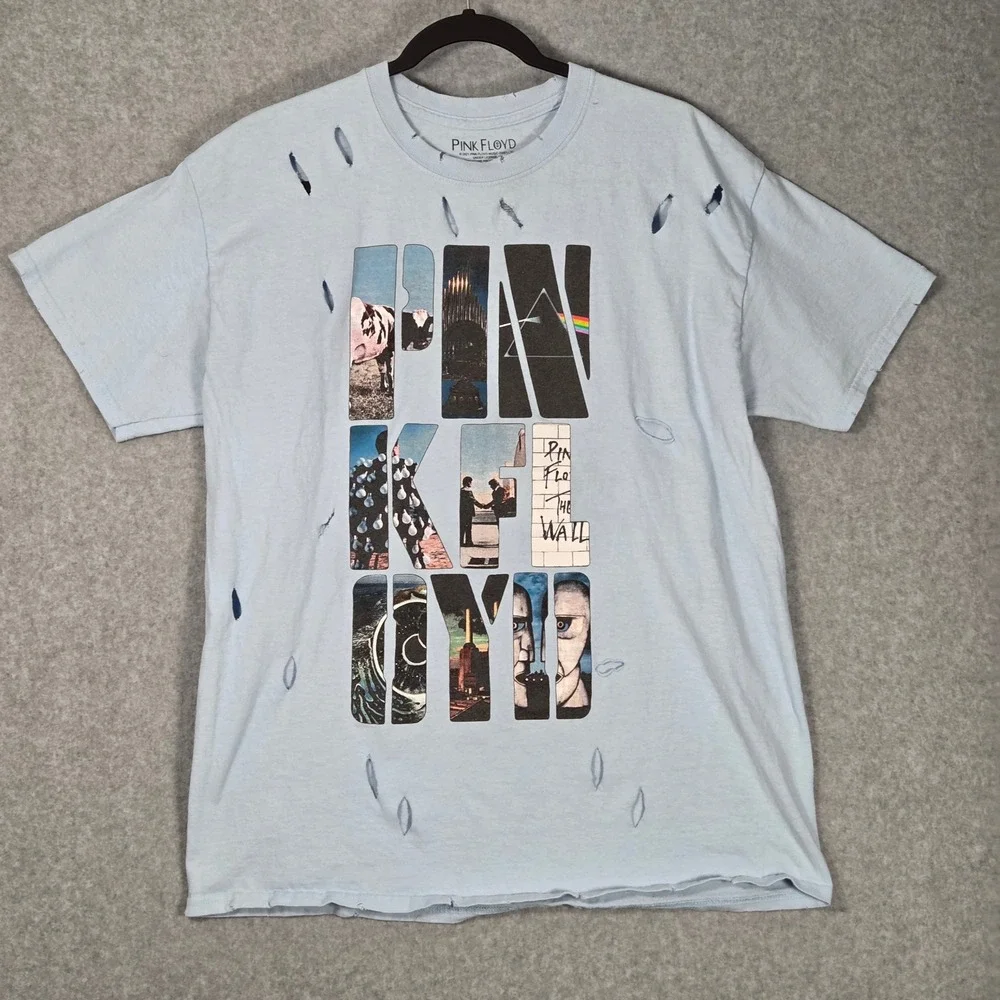 Pink Floyd Adult‎ Medium Destroyed Graphic T-Shirt Light Blue Spell Out Buckle